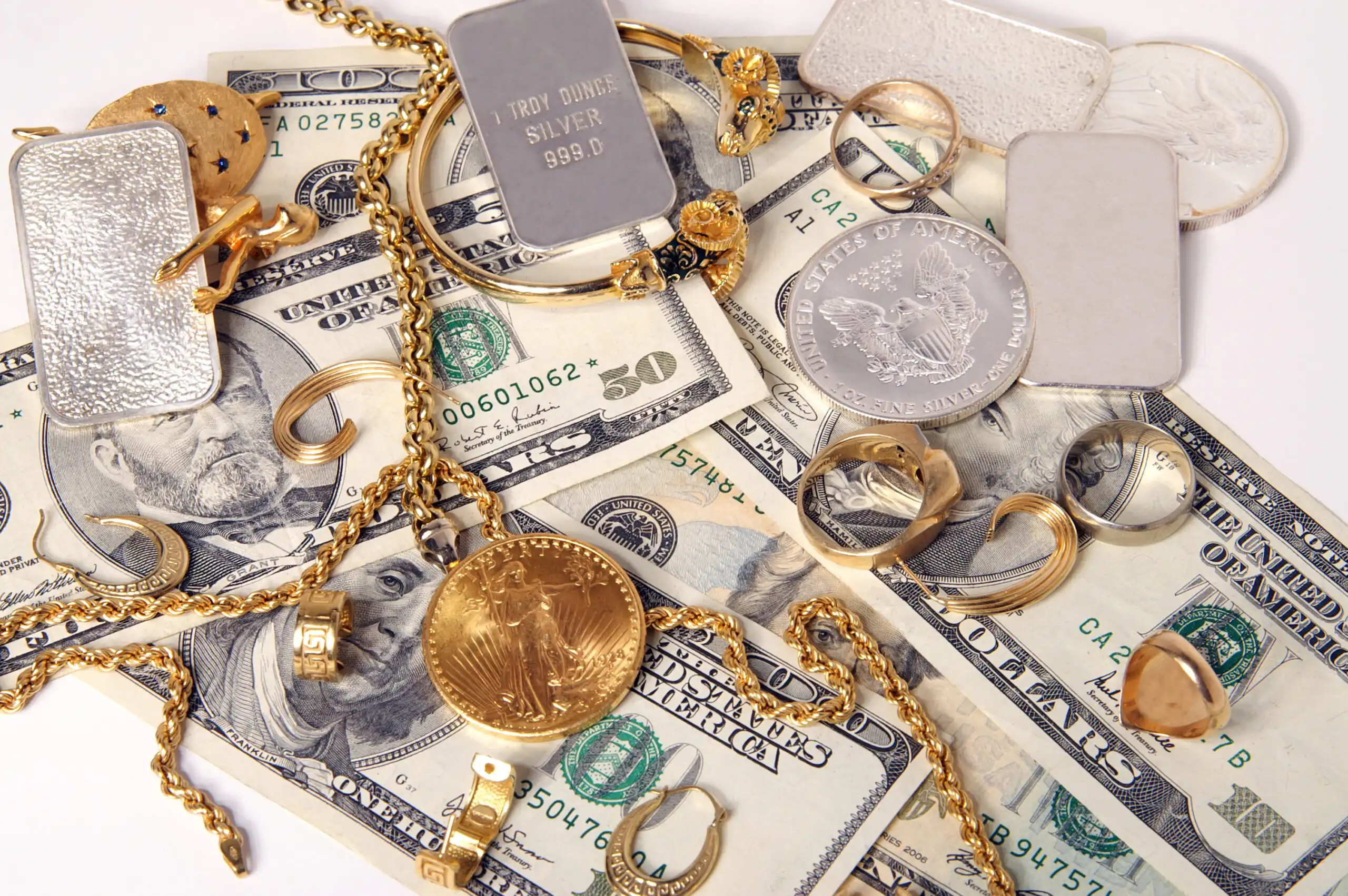 Selling gold and silver coins and jewelry for cash